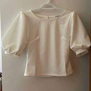 NWOT Haute Monde puff sleeve blouse
